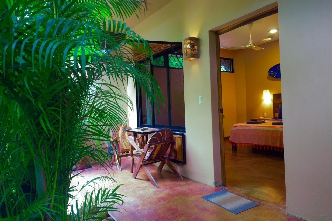 פוארטו אסקונדידו Hotel Gallo De Mar מראה חיצוני תמונה